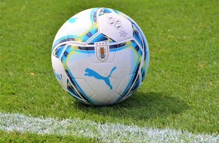 Balón oficial de Liga Uruguaya junio 2022 Balón oficial de Liga Uruguaya junio 2022